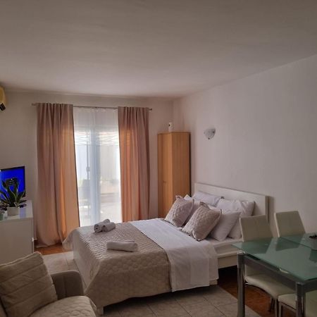 Apartment Bubi Nečujam Extérieur photo