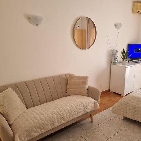 Apartment Bubi Nečujam Extérieur photo